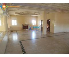 Villa de 700 m² en location à Hay riad-Rabat