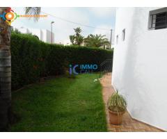 Villa de 350 m² en location à Hay riad