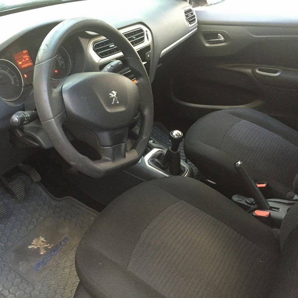 peugeot 301 HDI à vendre