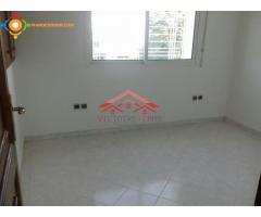 Appartement en location  vide de 160 m² à Hay Riad