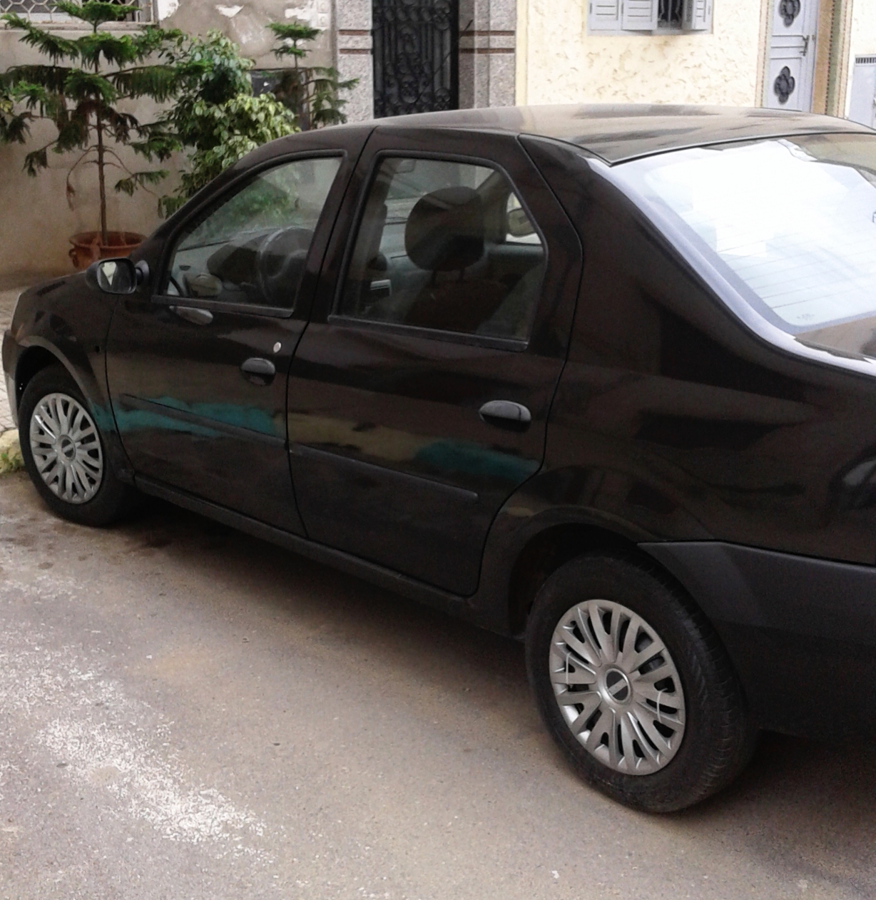 Je vend DACIA Logan 2008 Tt options en Bon état