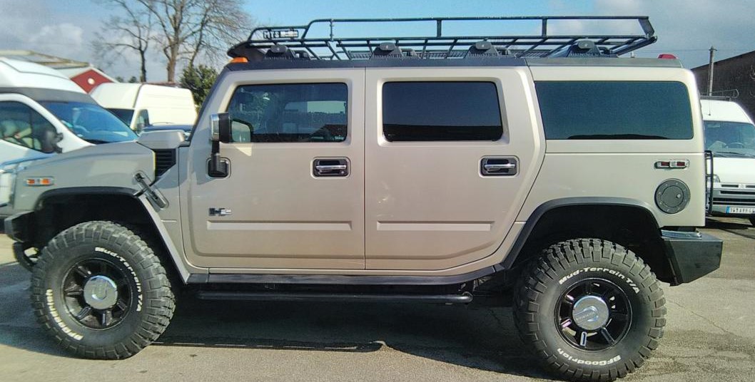 HUMMER H2