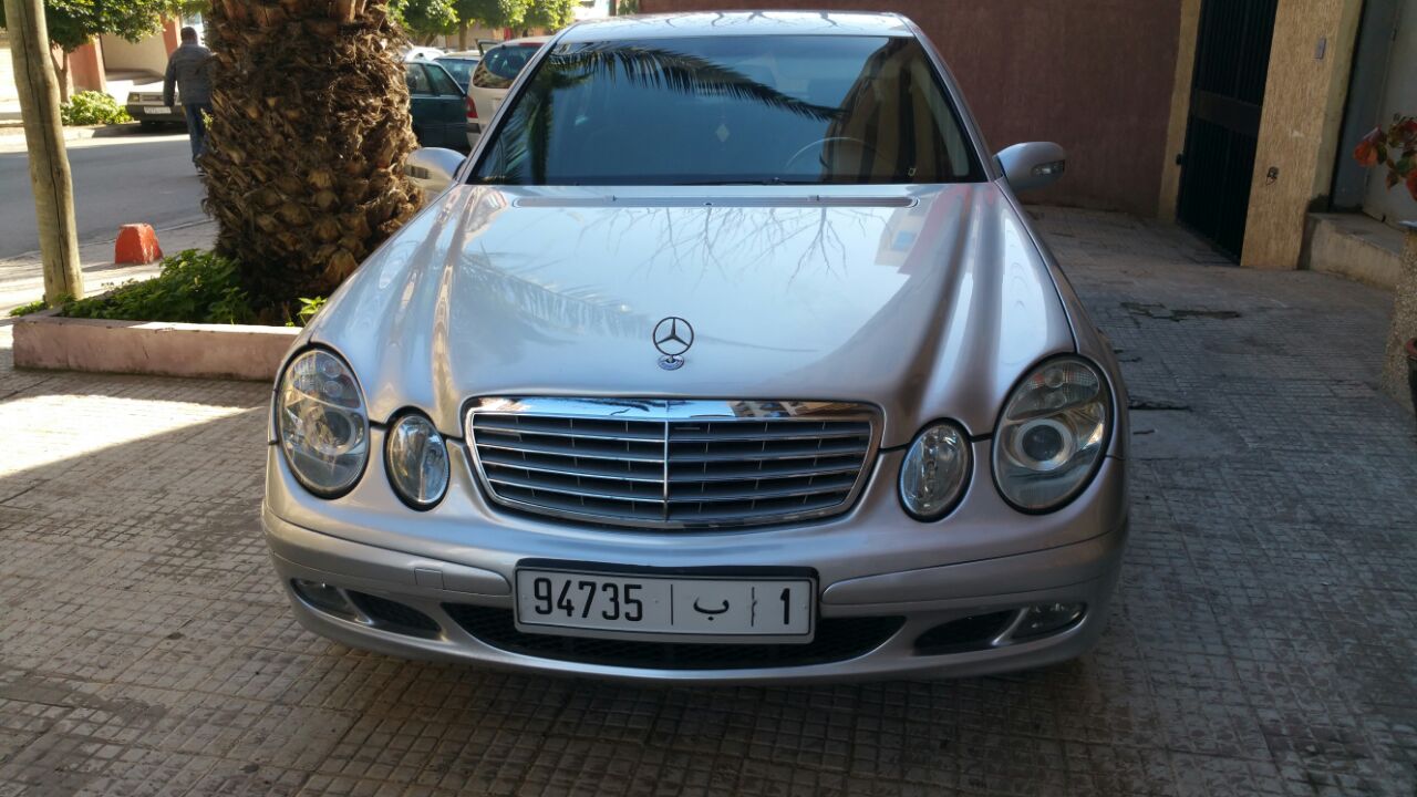 MERCEDES E 220