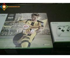 Pack xbox one s 500 Go FIFA 17 2manette