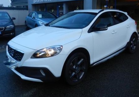 Volvo V40 Cross Country D3 MOMENTUM 110000 DH