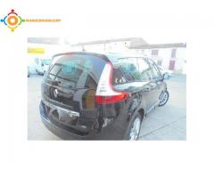 Grand scenic 3 1.6 dci 130 cv initial 5 places 80000 DH