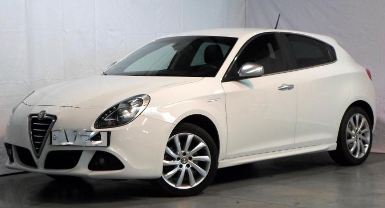 Alfa romeo giulietta 1.4 170 distinctive 75000 DH